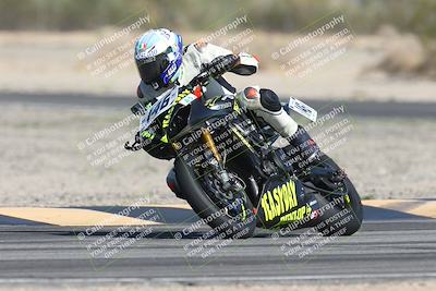 media/Oct-30-2025-Racers Edge (Thu) [[dabbdaf680]]/2-A Group/Session 2 (Turn 5)/